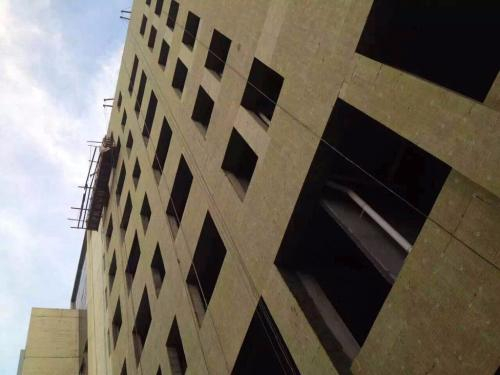 外墻巖棉板的制品穩定性能好